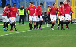 Roma trút “mưa bàn thắng” vào lưới Inter