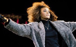 Dấu ấn thời trang của Whitney Houston