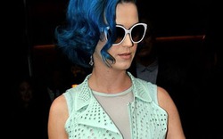 Váy xuyên thấu, Katy Perry &#34;trưng&#34; nội y lộ liễu