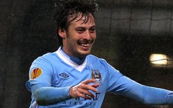 Lương khủng, David Silva ở lại Man City tới 2016