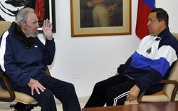 Ông Fidel Castro tới bệnh viện thăm Hugo Chavez
