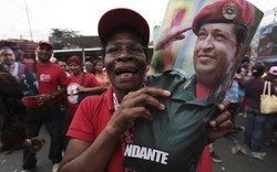 Người Venezuela diễu hành, ủng hộ ông Chavez