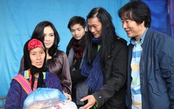 Đào Anh Khánh và Thanh Lam đi làm từ thiện