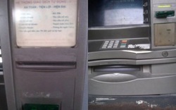 ATM nhếch nhác, bẩn thỉu vẫn... thu phí