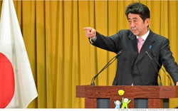Nhật Bản quyết chi hơn 200 tỷ USD &#34;cứu&#34; kinh tế