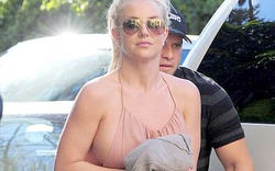 Sau huỷ hôn, Britney Spears trễ nải váy áo