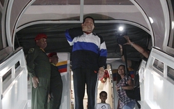 Ông Chavez được điều trị ở bệnh viện dưới lòng đất