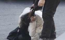 Một phụ nữ bị đánh đấm túi bụi, kéo lê trên phố