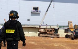 Thái Nguyên: 20 cảnh sát lập &#34;doanh trại&#34; tại NM Samsung