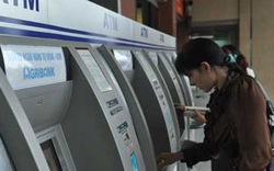 ATM nghẽn mạng dịp tết: Khuyến cáo trả lương bằng tiền mặt