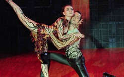 Thu Thủy khác lạ với nghệ thuật body painting