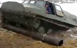 Clip lính Nga lái xe tăng lưỡng cư siêu đẳng
