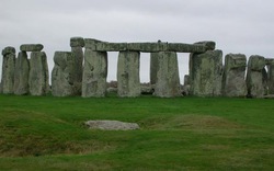 Tìm ra nguồn gốc của những khối đá xanh huyền bí ở Stonehenge?