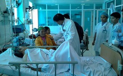 Thủ tướng tặng bằng khen y, bác sỹ tham gia cứu chữa nạn nhân lật cầu treo