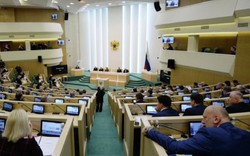 Thượng viện Nga nhất trí sử dụng lực lượng quân sự tại Ukraine
