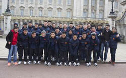 U19 Việt Nam tham quan London trước giờ gặp U19 Arsenal