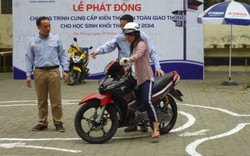 Đà Nẵng: Thanh niên hành động vì an toàn giao thông