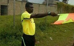 Trọng tài Ghana bị CĐV đánh chết