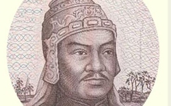 “Đoán giải lá số tử vi” của Hoàng đế Quang Trung 