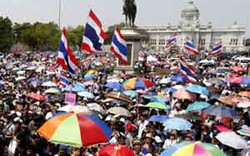 Thái Lan: Nổ bom sát đoàn người biểu tình tại Bangkok
