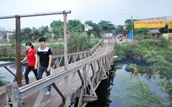 Người Sài Gòn liều mình qua cây cầu “đưa võng”
