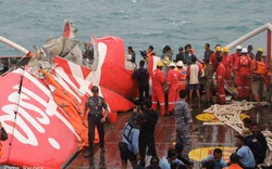 Indonesia sắp tìm được hộp đen, thân máy bay QZ8501 AirAsia 