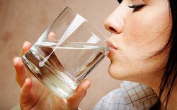 Phương pháp uống nước đẩy lùi ung thư