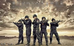TQ: Cảnh sát Tân Cương trở thành “trò hề” vì chụp ảnh lố bịch