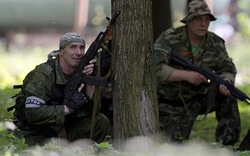Chiến sự Đông Ukraine ác liệt, Tổng thống Poroshenko vội vàng tổng động viên
