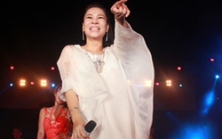 Thu Minh bầu 5 tháng vẫn hát nhảy vẫn sung