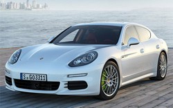 Porsche thu hồi 13.500 xe Cayenne và Panamera 