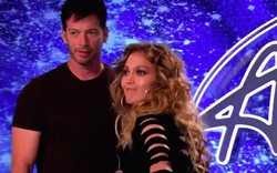 Jennifer Lopez tát “người tình hờ” trên sóng truyền hình