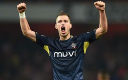 CHUYỂN NHƯỢNG: Arsenal “chốt hạ” vụ Schneiderlin, M.U gây sốc