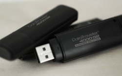 Kingston giới thiệu bộ đôi USB mã hóa chuẩn AES 256-bit