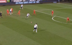 Cầu thủ sút bóng như “gã hề” trong trận Bolton - Liverpool