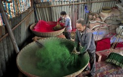 Bên trong làng làm hương nổi tiếng Trung Quốc
