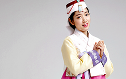 Sao Hàn xinh đẹp trong trang phục hanbok đón năm mới