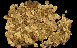 Tìm thấy kho báu tiền vàng hàng nghìn năm tuổi dưới đáy biển