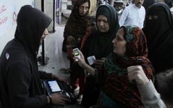 Pakistan: Xác minh 103 triệu SIM điện thoại bằng dấu vân tay