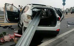 Dải phân cách xuyên thủng ô tô trên cao tốc HN- Lào Cai