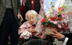 Cụ bà già nhất thế giới mừng sinh nhật thứ 117