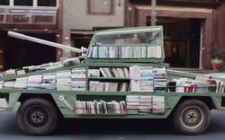 Ý tưởng “độc” - biến xe thành thư viện di động kỳ lạ nhất thế giới