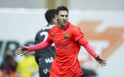 Lập cú đúp, Messi cho Ronaldo “hít khói”