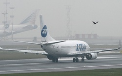 Máy bay Boeing 737 phải hạ cánh khẩn cấp tại Nga