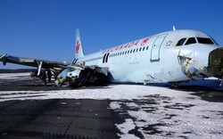Canada: Hành khách đạp cửa máy bay A320 bỏ chạy
