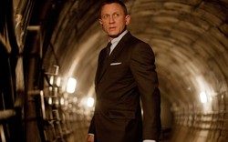 Ly kỳ những bí mật trong trailer James Bond mới 