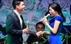 Quang Dũng tình tứ song ca với Lệ Quyên