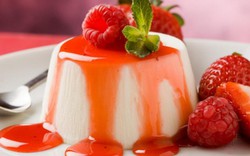 Cách làm Panna Cotta dâu ngon đẹp, đẳng cấp như nhà hàng