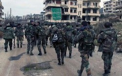 Quân Syria dùng đồ của dân thường đánh IS thua tan tác