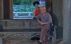 Xuân Hinh hát ca khúc "Chân quê"